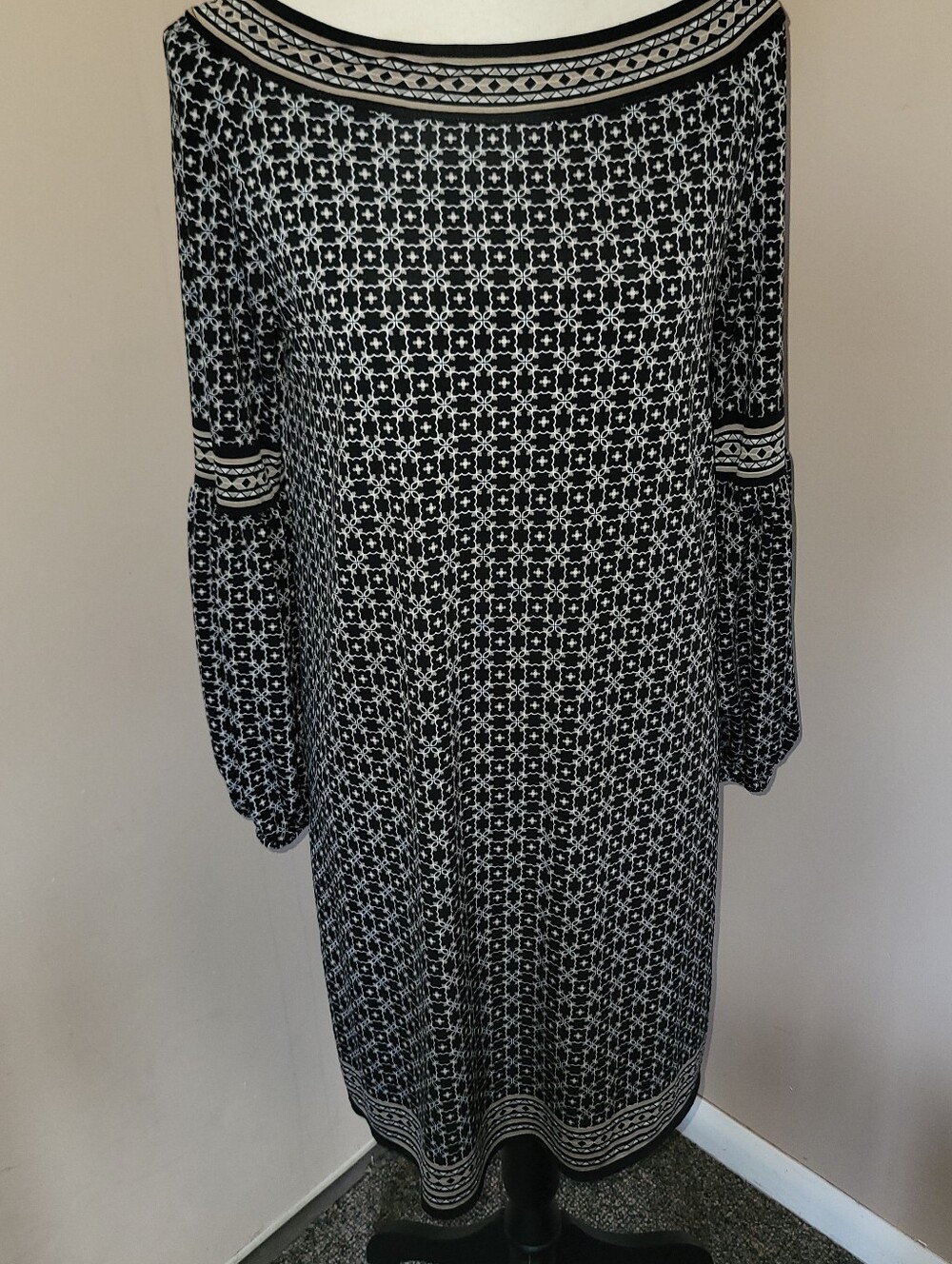 Max Studio Black and White Geometric Midi Dress